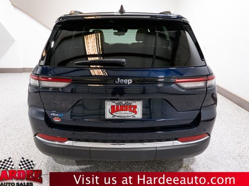 Used 2023 Jeep Grand Cherokee 4WD 4xe image 4