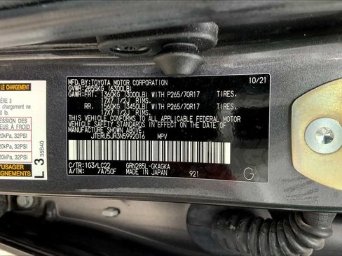 Used 2022 Toyota 4Runner TRD Off-Road Premium w/ Moonroof Package AWD/4WD image 34