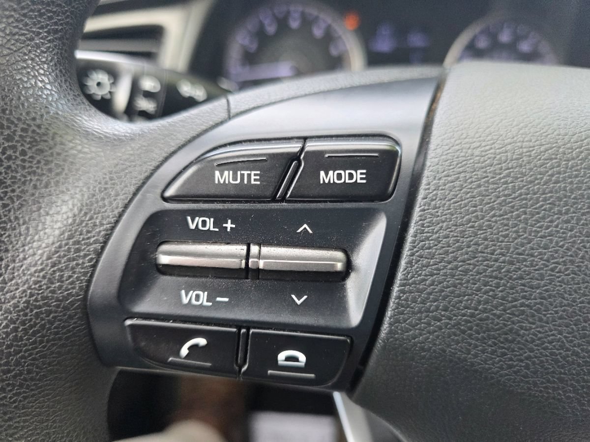 Used 2019 Hyundai Elantra SE w/ Cargo Package FWD image 32