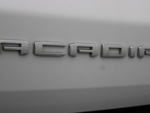 Used 2025 GMC Acadia Elevation image 18
