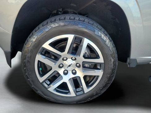 Used 2023 Chevrolet Colorado Z71 w/ Z71 Convenience Package 2 AWD/4WD image 25