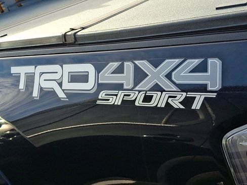 Used 2020 Toyota Tacoma TRD Sport image 32