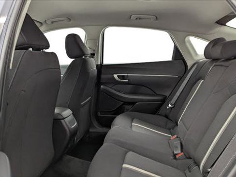 Used 2025 Hyundai Sonata SEL FWD image 17