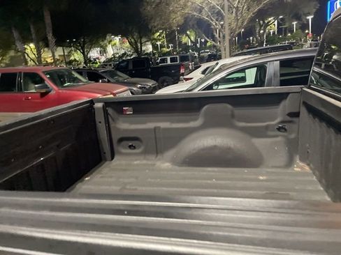 Used 2011 Ford F150 XLT w/ XLT Chrome Pkg image 6