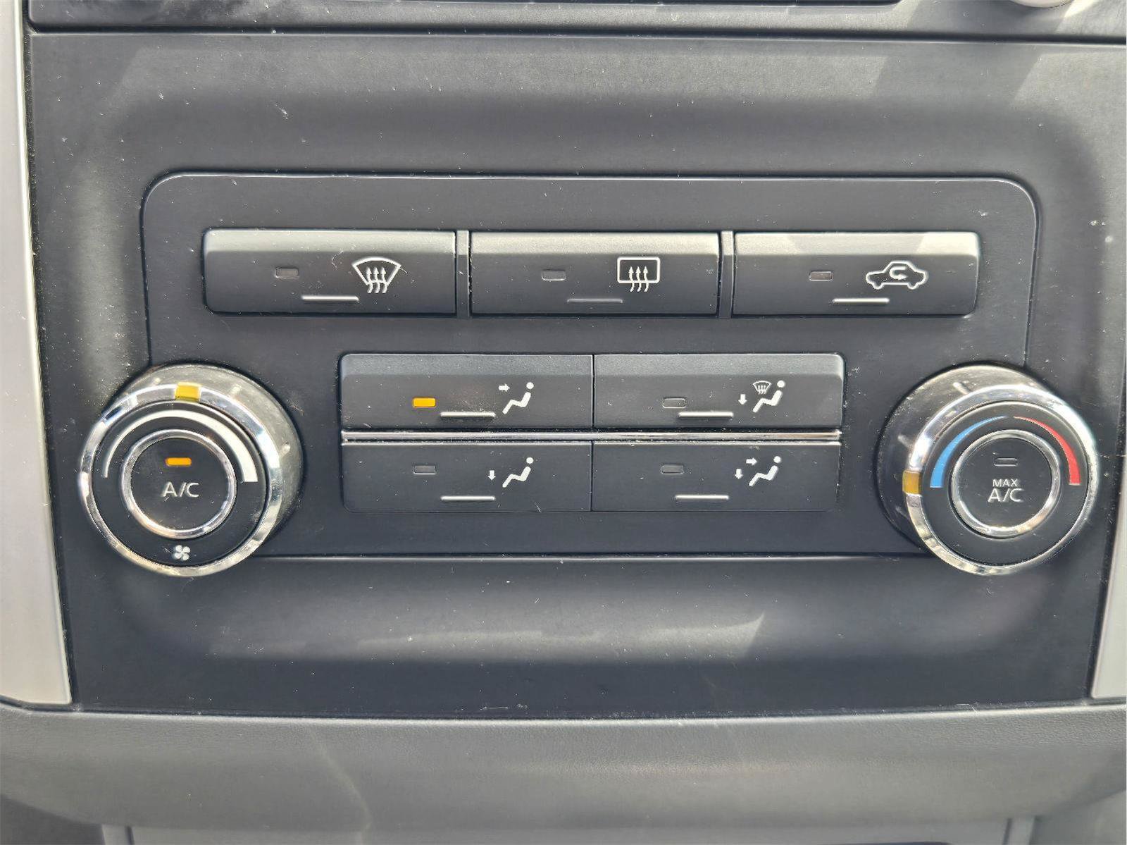 Used 2014 Nissan Frontier S RWD image 16