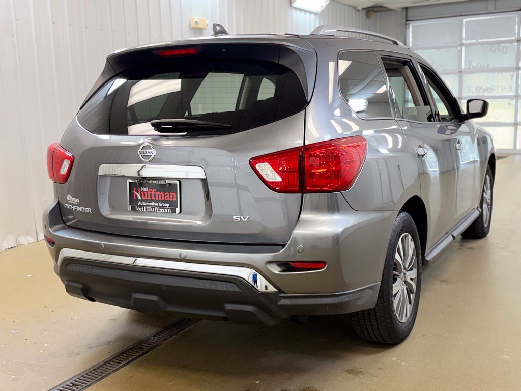 Used 2019 Nissan Pathfinder SV FWD image 5