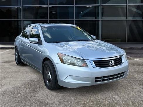 Used 2010 Honda Accord EX image 2