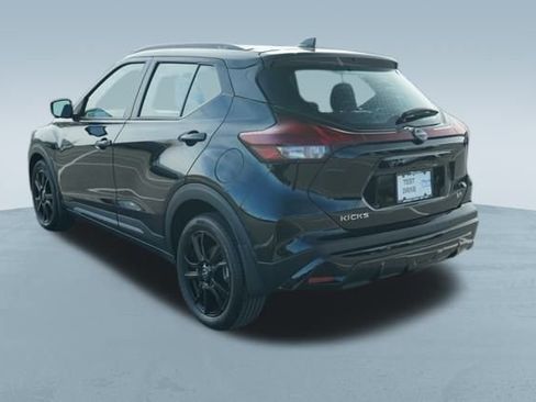 Used 2024 Nissan Kicks SR image 5