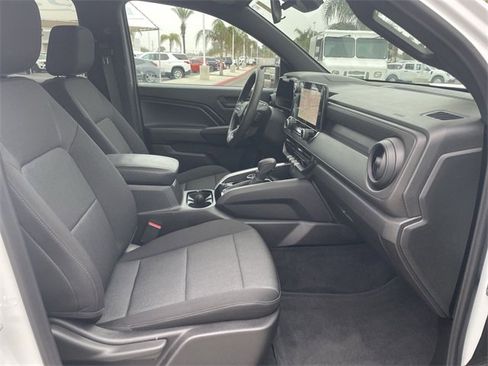 Used 2024 Chevrolet Colorado Trail Boss w/ Technology Package image 28