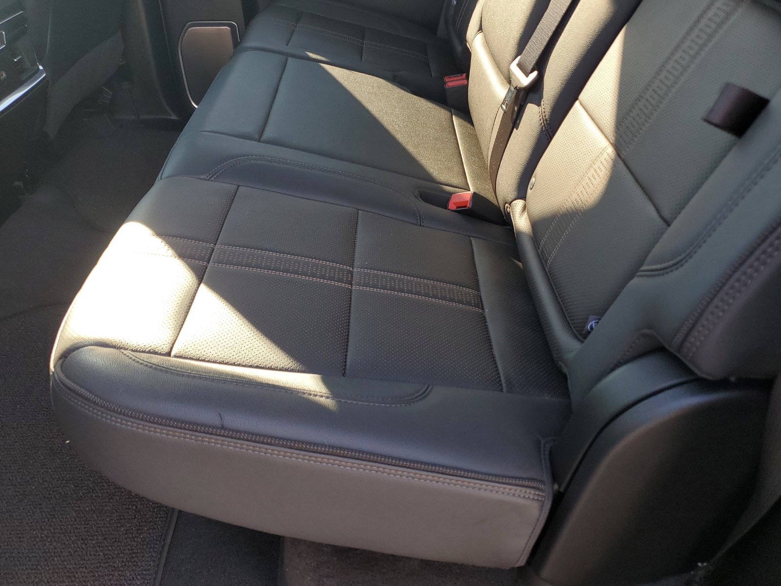 Used 2024 Chevrolet Silverado 1500 High Country AWD/4WD image 15