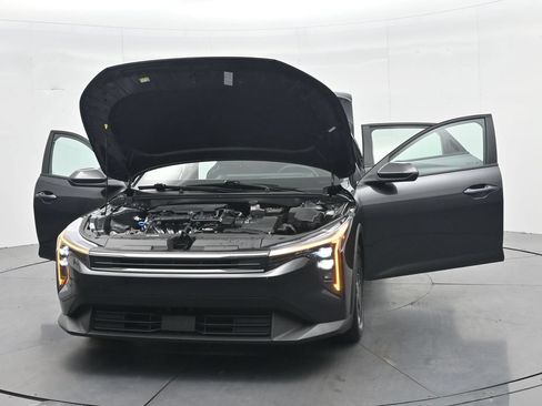 Used 2025 Kia K4 FWD image 50