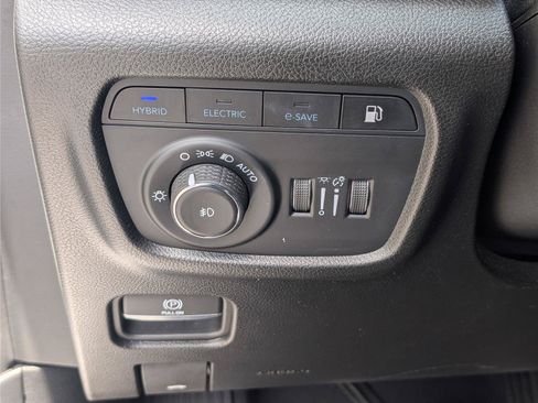 Used 2022 Jeep Grand Cherokee Limited 4xe w/ Luxury Tech Group II AWD/4WD image 23
