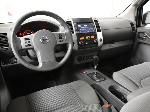 Used 2021 Nissan Frontier SV RWD image 28