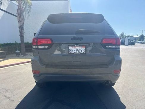 Used 2019 Jeep Grand Cherokee Altitude RWD image 4