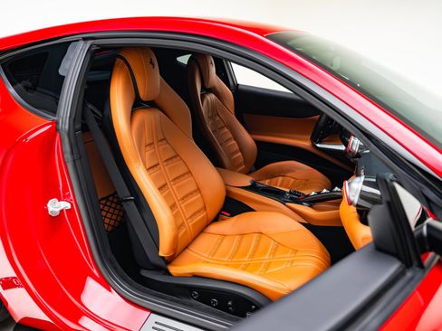 Used 2019 Ferrari 812 Superfast image 35