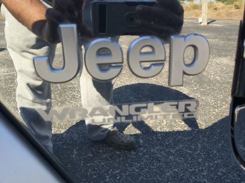 Used 2022 Jeep Wrangler Unlimited Sport image 13