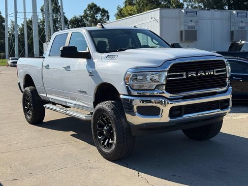 Used 2020 RAM 2500 Big Horn AWD/4WD image 4