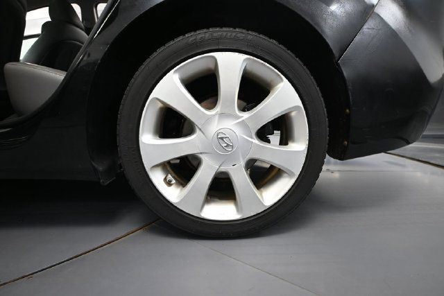 Used 2012 Hyundai Elantra Limited w/ Technology Pkg 5 FWD image 9