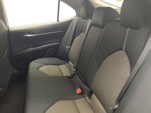 Used 2022 Toyota Camry LE FWD image 18