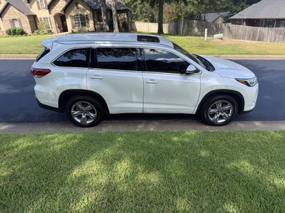 Used 2017 Toyota Highlander Limited