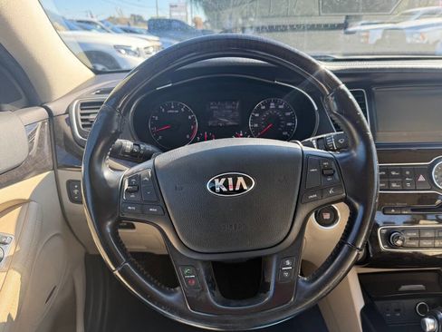 Used 2014 Kia Cadenza Premium image 13