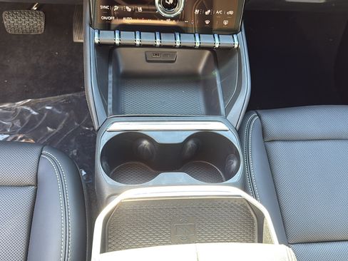 New 2026 GMC Terrain Elevation w/ Elevation Premium Package image 17