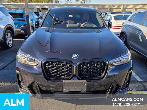 Used 2025 BMW X4 xDrive30i image 3