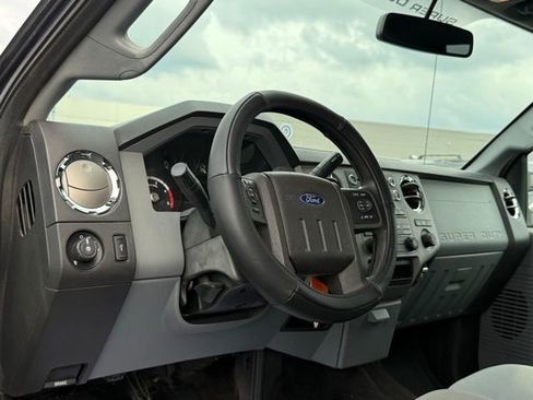 Used 2015 Ford F250 XLT w/ FX4 Off-Road Package image 13