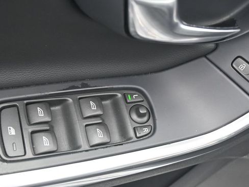 Used 2013 Volvo S60 T5 FWD image 14