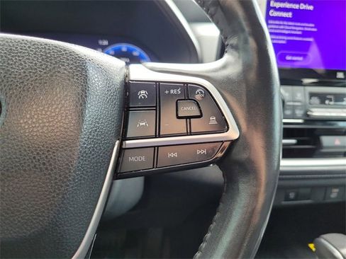Used 2024 Toyota Grand Highlander Platinum image 15