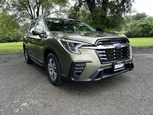 Certified 2023 Subaru Ascent Premium AWD/4WD image 2