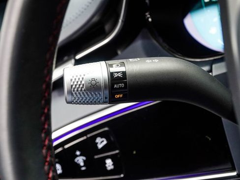 Used 2024 Genesis GV70 2.5T w/ Sport Prestige Package image 33