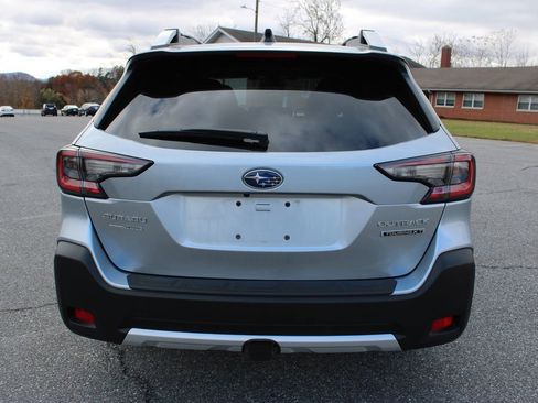 Used 2024 Subaru Outback Touring XT w/ Popular Package #2 image 8