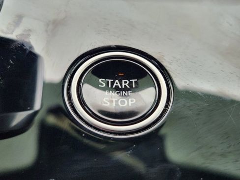 Used 2024 Land Rover Range Rover Sport Dynamic SE image 17