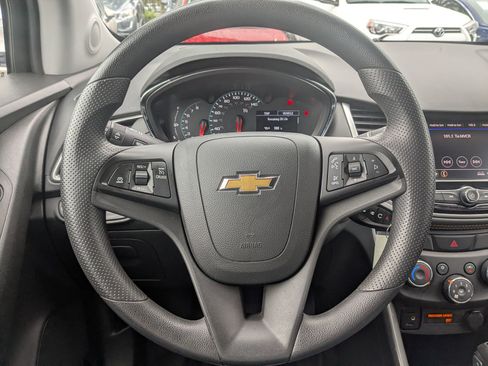 Used 2022 Chevrolet Trax LS w/ Tint and Cruise Package image 14