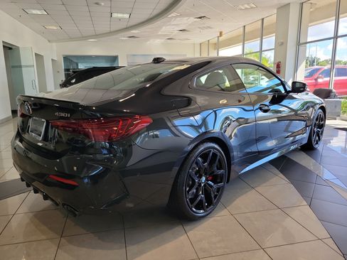 Used 2026 BMW 430i xDrive Coupe w/ M Sport Package AWD/4WD image 3