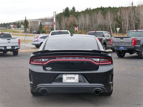Used 2019 Dodge Charger Scat Pack w/ Technology Group image 6