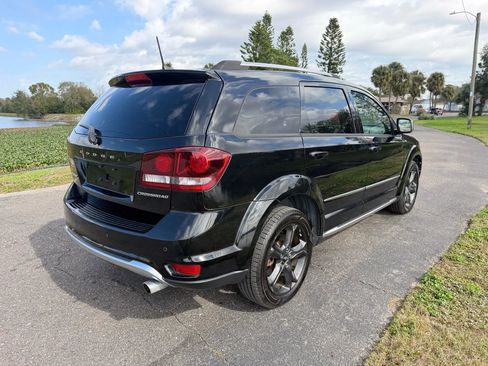 Used 2020 Dodge Journey Crossroad w/ Popular Equipment Group image 6