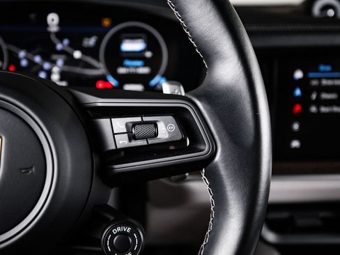 Certified 2024 Porsche Cayenne Coupe AWD/4WD image 16