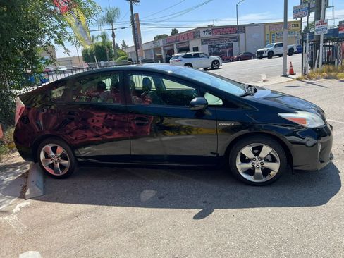 Used 2013 Toyota Prius Persona Series FWD image 4