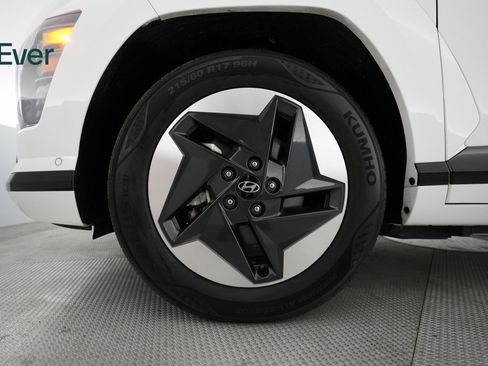 Used 2024 Hyundai Kona Limited image 17