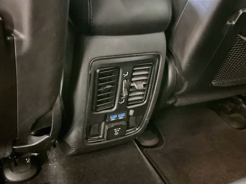 Used 2021 Jeep Grand Cherokee Limited AWD/4WD image 29