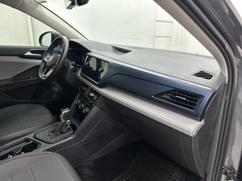 Used 2024 Volkswagen Taos SE FWD image 25