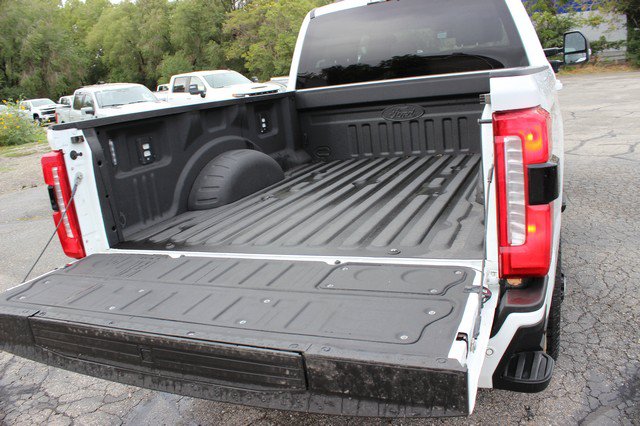 Used 2024 Ford F350 XLT w/ XLT Premium Package AWD/4WD image 13
