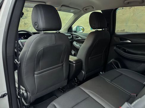 Used 2024 Buick Encore GX Sport Touring FWD image 21