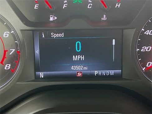 Used 2018 Chevrolet Camaro LT image 15