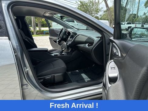 Used 2023 Chevrolet Malibu LT FWD image 29