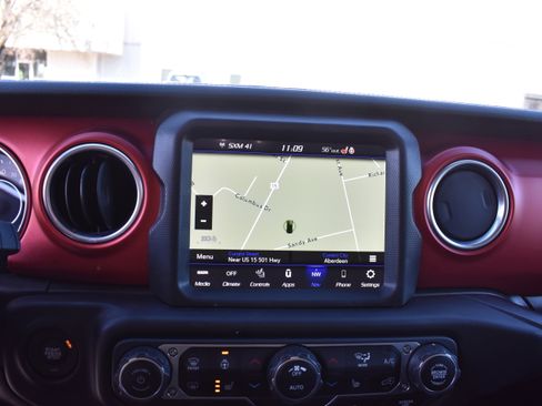 Used 2021 Jeep Wrangler Unlimited Rubicon image 18