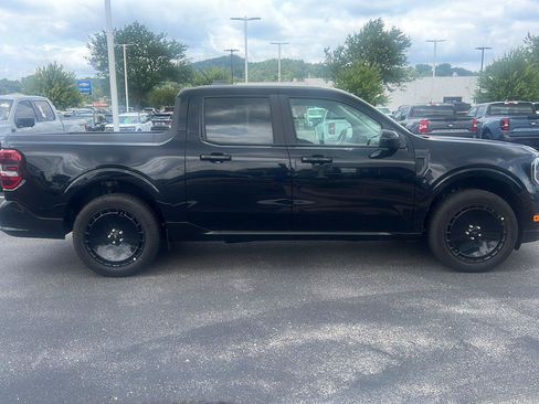 Used 2025 Ford Maverick Lobo AWD/4WD image 3