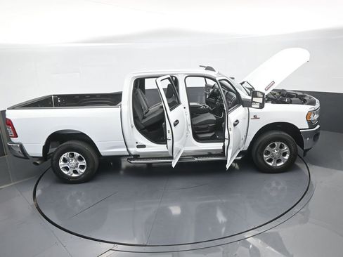 Used 2024 RAM 2500 Big Horn AWD/4WD image 75